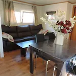 Cathares Holidays بيت ضيافة 4*