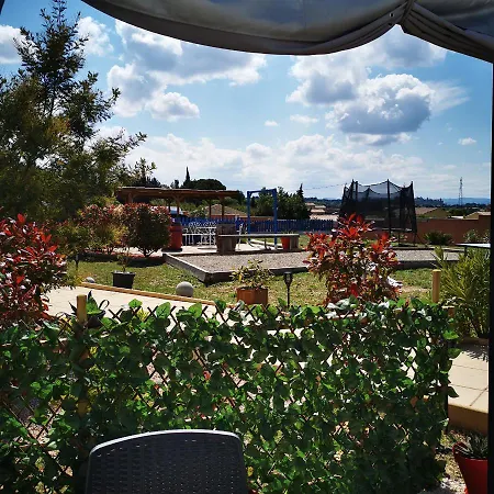 Cathares Holidays Гостевой дом Каркассон