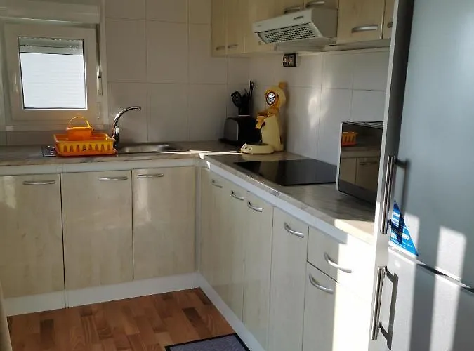 Cathares Holidays Guest house 4*