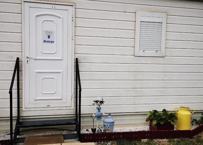 Cathares Holidays Guest house